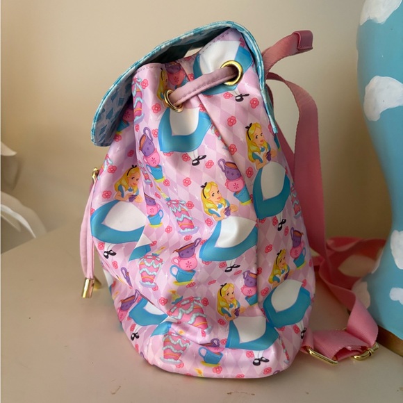 ✅FIRM PRICE✅ Stoney Clover Lane Alice In Wonderland - Picture 2 of 15